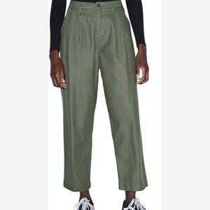 Aeropostale Women's Olive Green Chinos